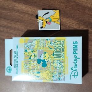 Pluto Pin from Mickey & His Pals Mystery Pin Set